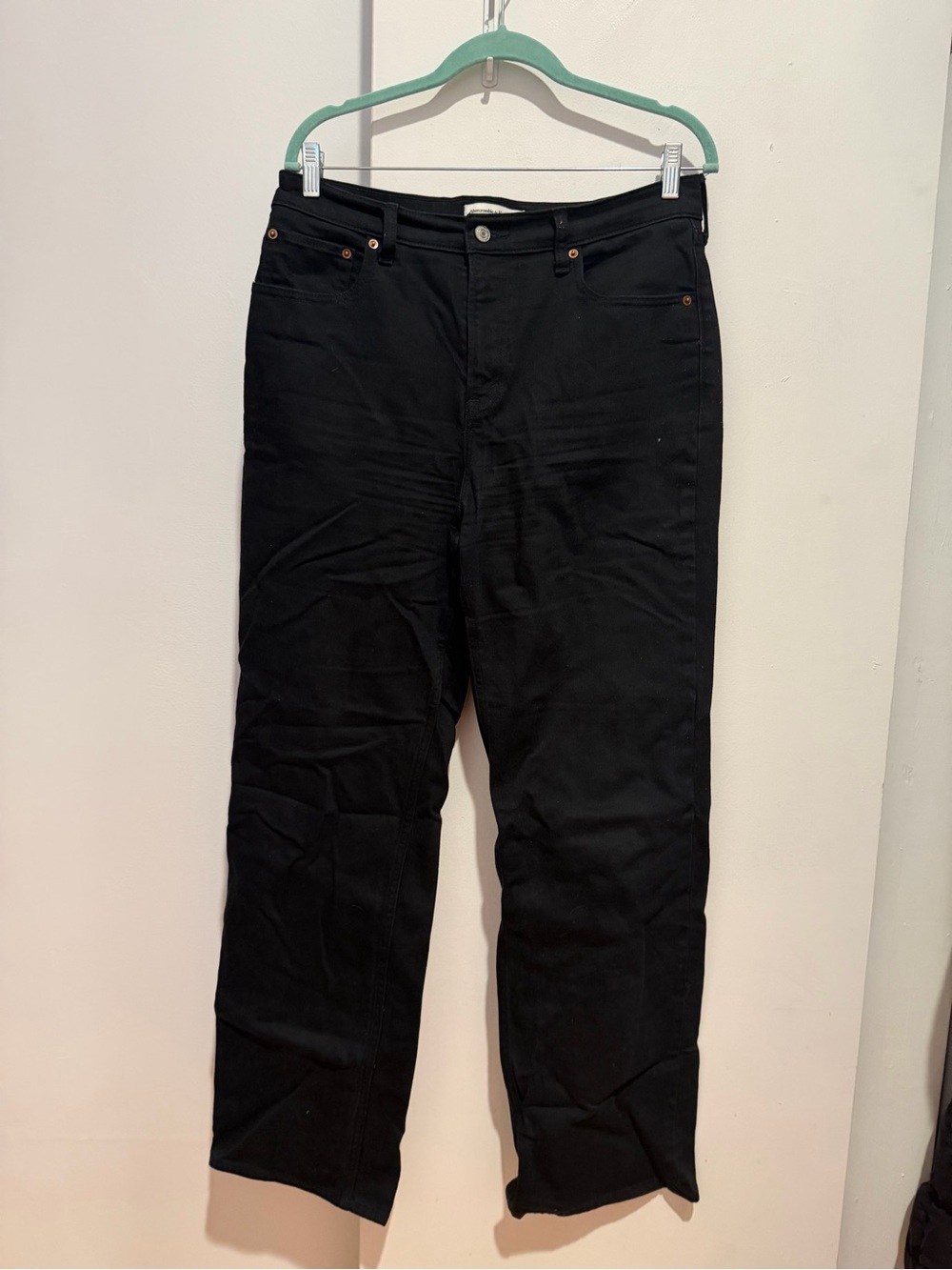 Abercrombie & Fitch No-Fade Black High-Rise 90s Relaxed Jeans